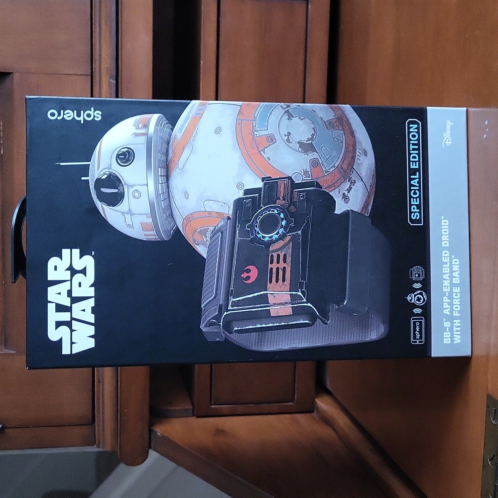 Star Wars Sphero BB-8 App-enabled Droid Special Edition